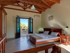 Group Accomodation, Heliopetra Studios And Houses - Rum