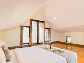 Elegant and Spacious 3BR (12 pax) Vimala Hills Villa & Resort Gadog By Travelio - Room