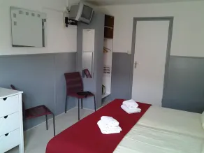 Hotel Dupuis - Room
