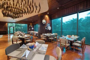 Ramada Plaza by Wyndham Sanya Bay - Restaurant