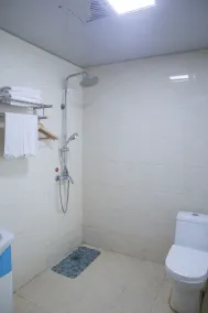 Emeishan Hongzhao Hotel - Baño