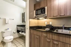 Studio 6 Dallas, TX - Northwest - Bathroom