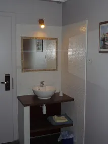 Hôtel du Centre - Bathroom