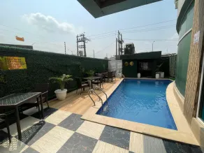 Presken Hotel International Airport Road, Ikeja - Pool