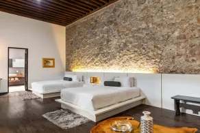 Mesón de Santa Rosa Luxury Hotel - Værelse