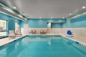 Holiday Inn Express & Suites Salisbury by IHG - Pool