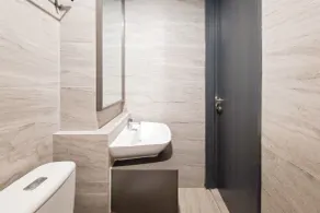 Strategic Studio At Apartment Collins Boulevard - Badezimmer