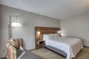 Holiday Inn Express Hotel & Suites Oshkosh - State Route 41 by IHG - Chambre