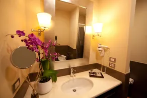Villa Maria Hotel & SPA - Bathroom