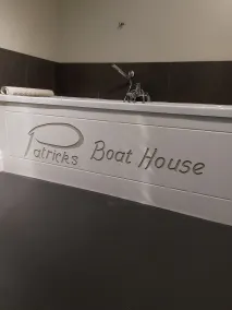 Patricks Boathouse - Bathroom