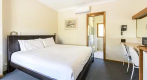 Gosford Inn Motel - Room