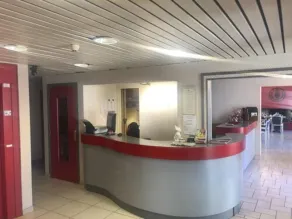 Logis Hôtels - Hôtel et Restaurant Les Cordeliers - Réception