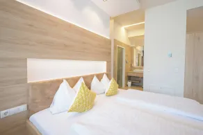 Comfort Studio With King-size Bed for 2 People 24-7 Check-in - Habitación