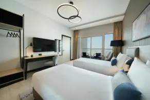 DAMAC Hills 2 Hotel, an Edge by Rotana Hotel - Vue de la chambre