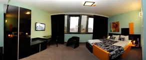 Plaza V Executive Hotel - Room
