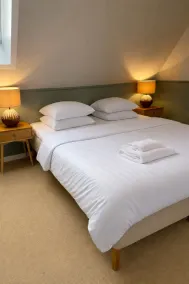 Klippen Hotel - Skt Jørgens Gaard - Værelse