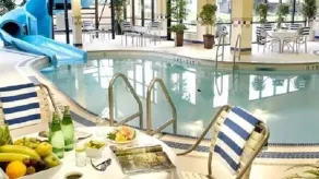Courtyard by Marriott Toronto Brampton - Piscine