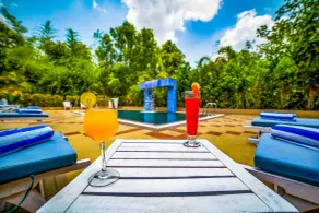 Lemon Tree Wildlife Resort, Bandhavgarh - Piscina