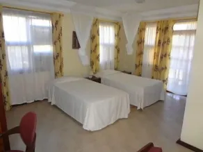 Roc Heights - Room