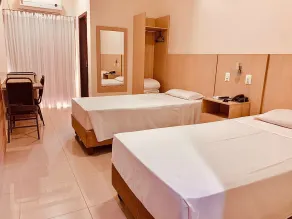 Victoria Plaza Hotel - Room