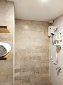 Anex Hotel near Roxas Boulevard - Bathroom