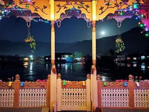 New Bul Bul Houseboat Dal Lake - Recepción