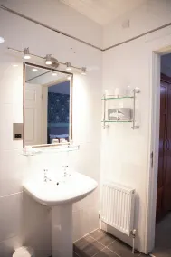 McGrorys - Baño