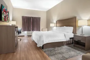 Red Roof Inn PLUS & Suites Vicksburg - Chambre