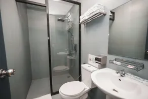 Rosey Hotel - Bathroom