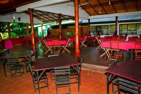 The Senaro Holiday Inn - Restaurant