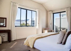Marine Square Luxury Suites - Habitación