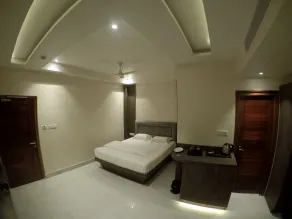 Hotel Serene Palace - Chambre
