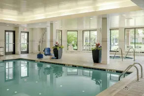 Courtyard by Marriott Springfield - Piscine