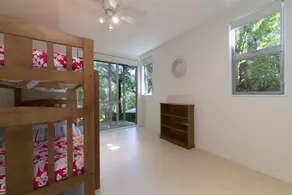 Ted's Cottage near Little Oneroa Beach - Habitación