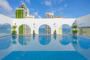 Golden Lotus Hotel Da Nang - Rooftop Bar Sea View - Piscine