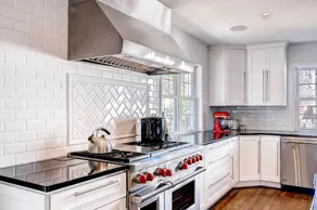 Southern-Style Home w/ Luxe Kitchen: 15 Min to DC! - Innvendig