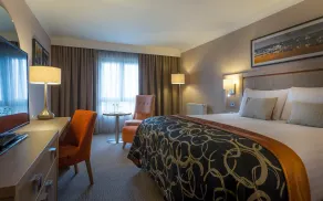 Clayton Hotel, Manchester Airport - Room