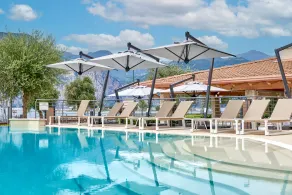 June Stay Lake Garda - Pool