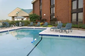 Pear Tree Inn St. Louis - Arnold - Piscine