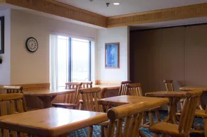 White Oak Inn & Suites - Restaurant