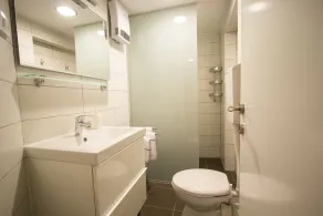 Downtown Apartments Pula - Bathroom