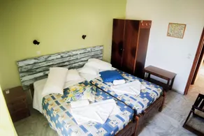Yiannis Apartments - Room