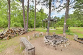 Higden Studio Cottage < 1 Mi to Greers Ferry Lake - Intérieur