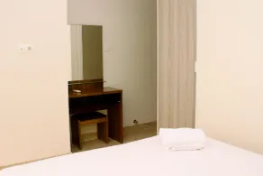 Stunning And Comfortable 2Br At Menteng Park Apartment - Værelse