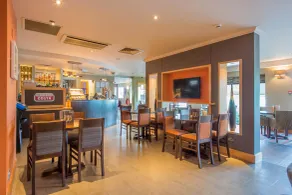 Premier Inn Poole North - Restaurant