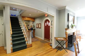 The University Inn at Emory - Hall