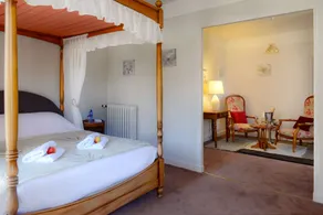 Logis Hôtel et Restaurant du Dauphin - Quarto
