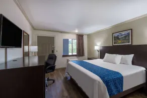 Travelodge by Wyndham Livingston - Chambre