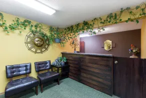 Super 8 by Wyndham Perry IA - Lobby