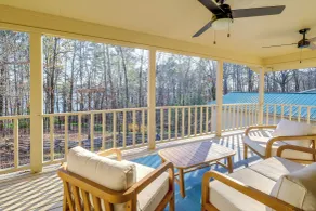 Waterfront Home on Greers Ferry Lake w/ Game Room - Innvendig